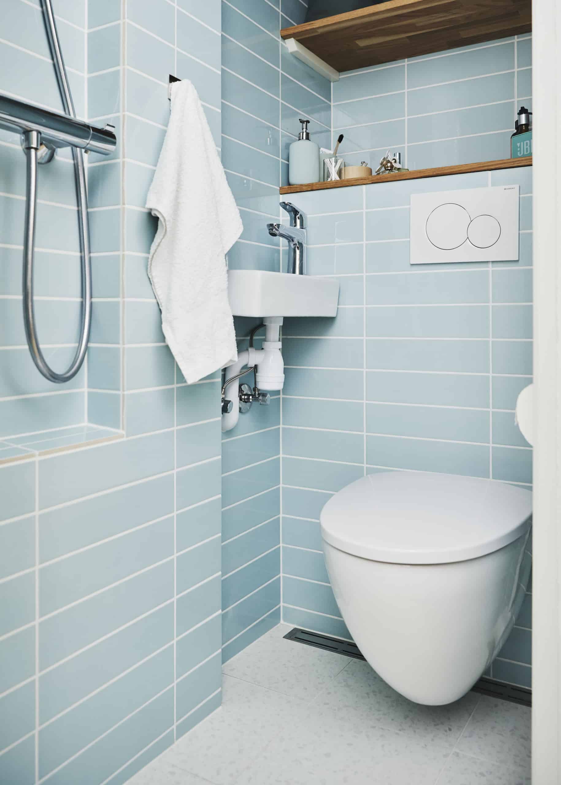 Billige materialer med luksus-look: Badeværelsesrenovering på budget