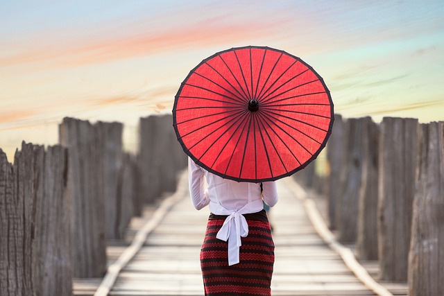Sådan skaber du et hyggeligt udendørsområde med en parasol